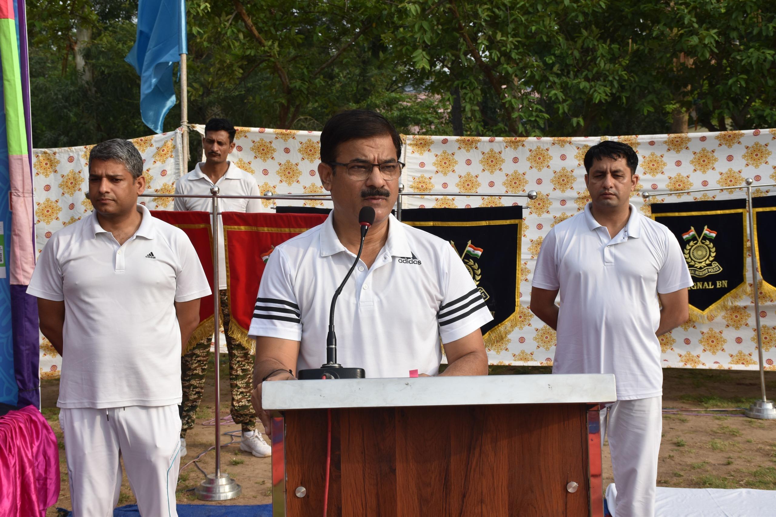 योग दिवस केअवसर पर महानिरीक्षक पश्चिमोत्तर सेक्टर का संबोधन